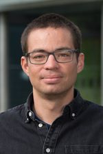 Larry González
